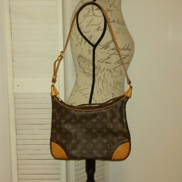 Louis Vuitton Handbags - LV Louis Vuitton Boulogne Monogram Vintage 30 Shoulder Bag
